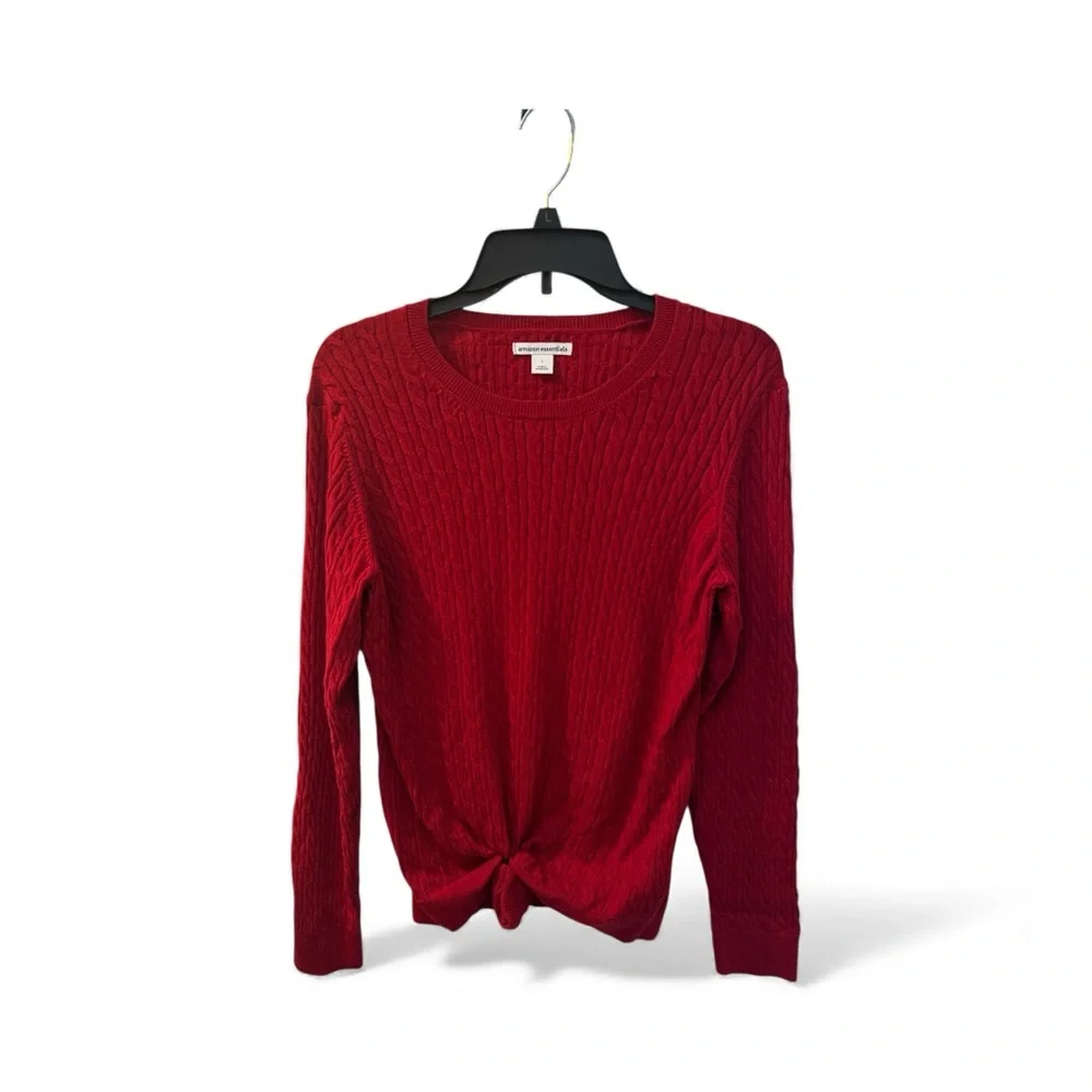 Classic Red Women's Sweater, perfect for the Holidays /Christmas Sz L